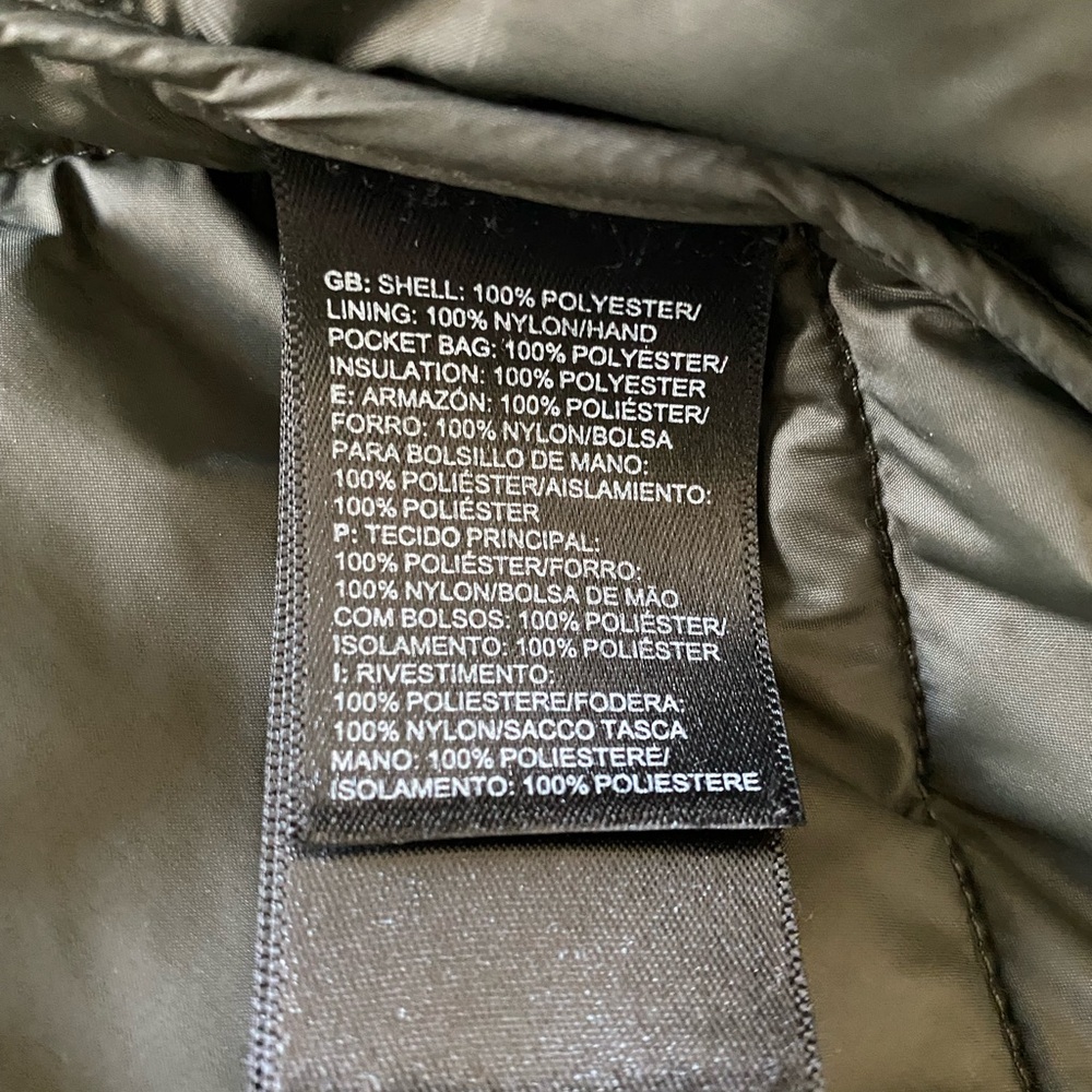 The North Face women’s forest green jacket - Picture 9 of 9